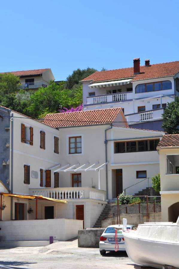 Bay Sascica *